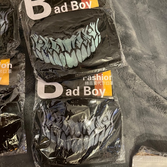 Cute/Cool Anime Masks - Picture 3 of 6